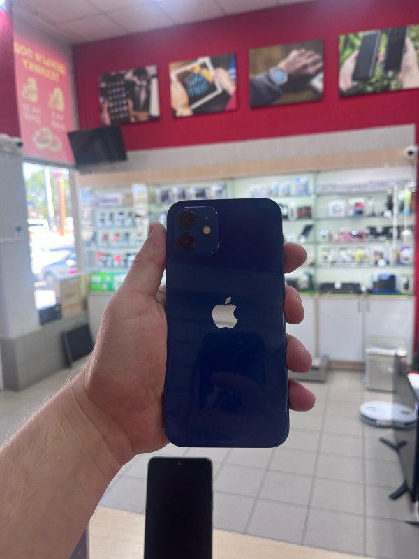 Мобильный телефон Apple iPhone 12