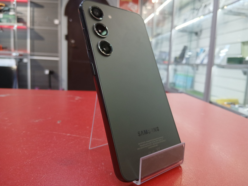 Мобильный телефон Samsung Galaxy S23