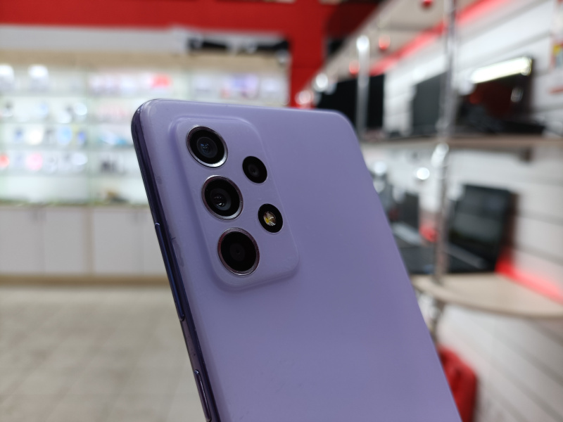 Мобильный телефон Samsung Galaxy A52